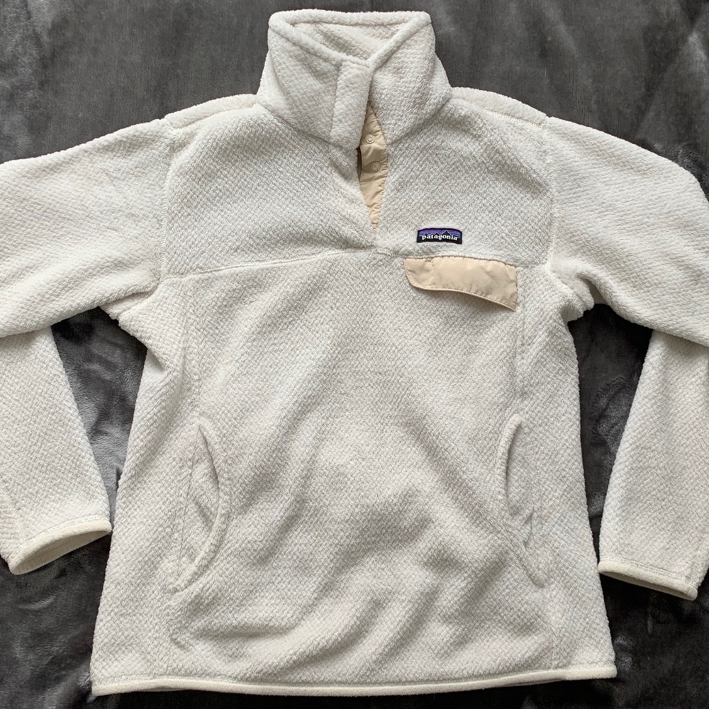 Patagonia white re-tool snap fleece pullover